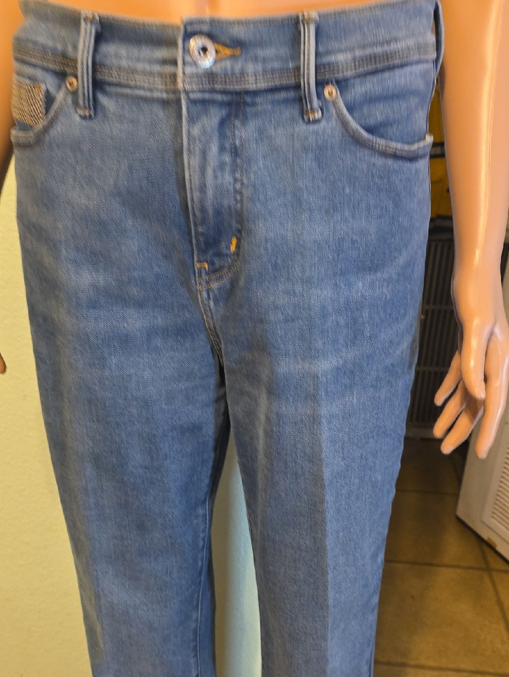 Levi’s 512 Rare Black Tab  Perfectly Slimming Jeans Women’s  W 30" L 30" - Picture 14 of 16